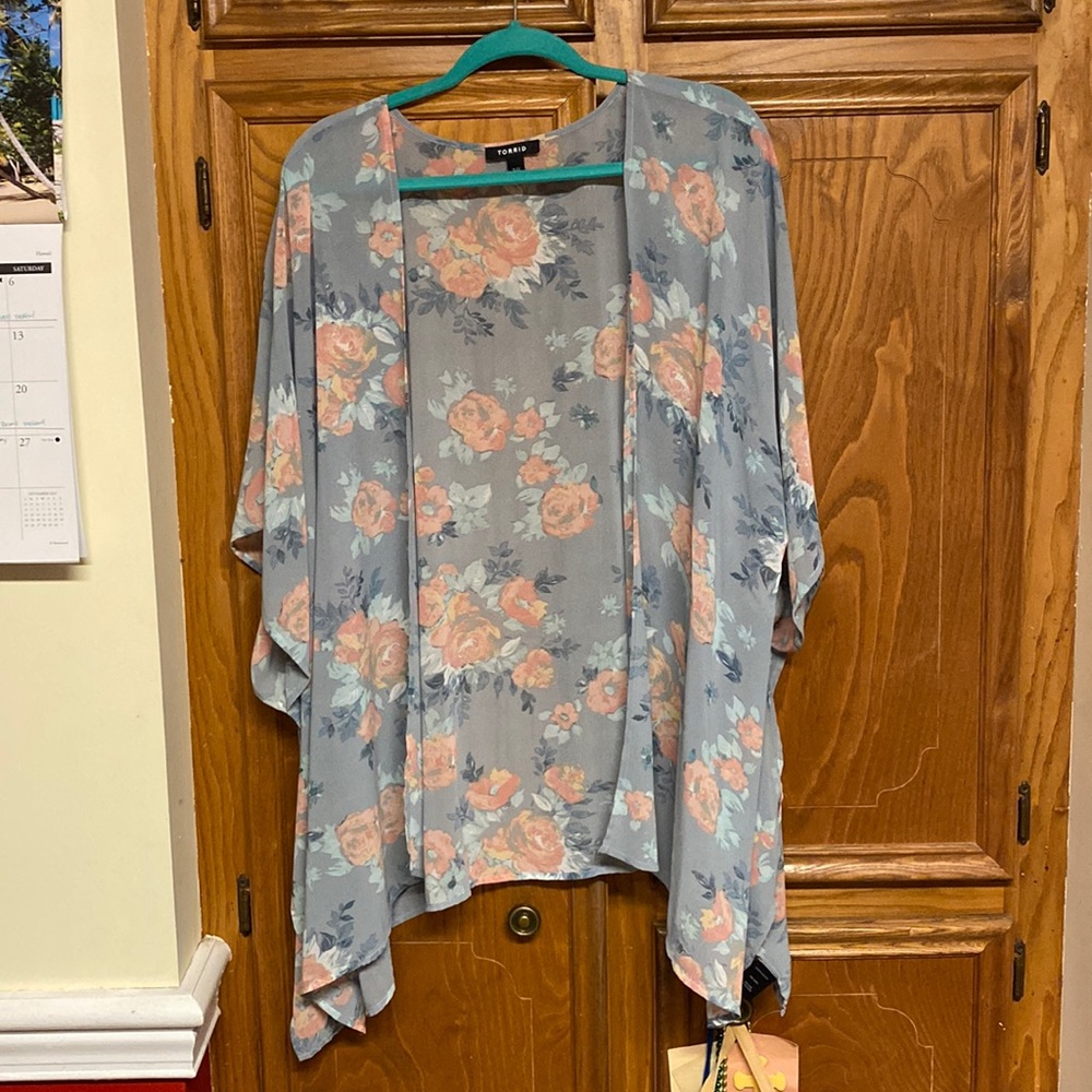 Torrid Light Blue Floral Kimono